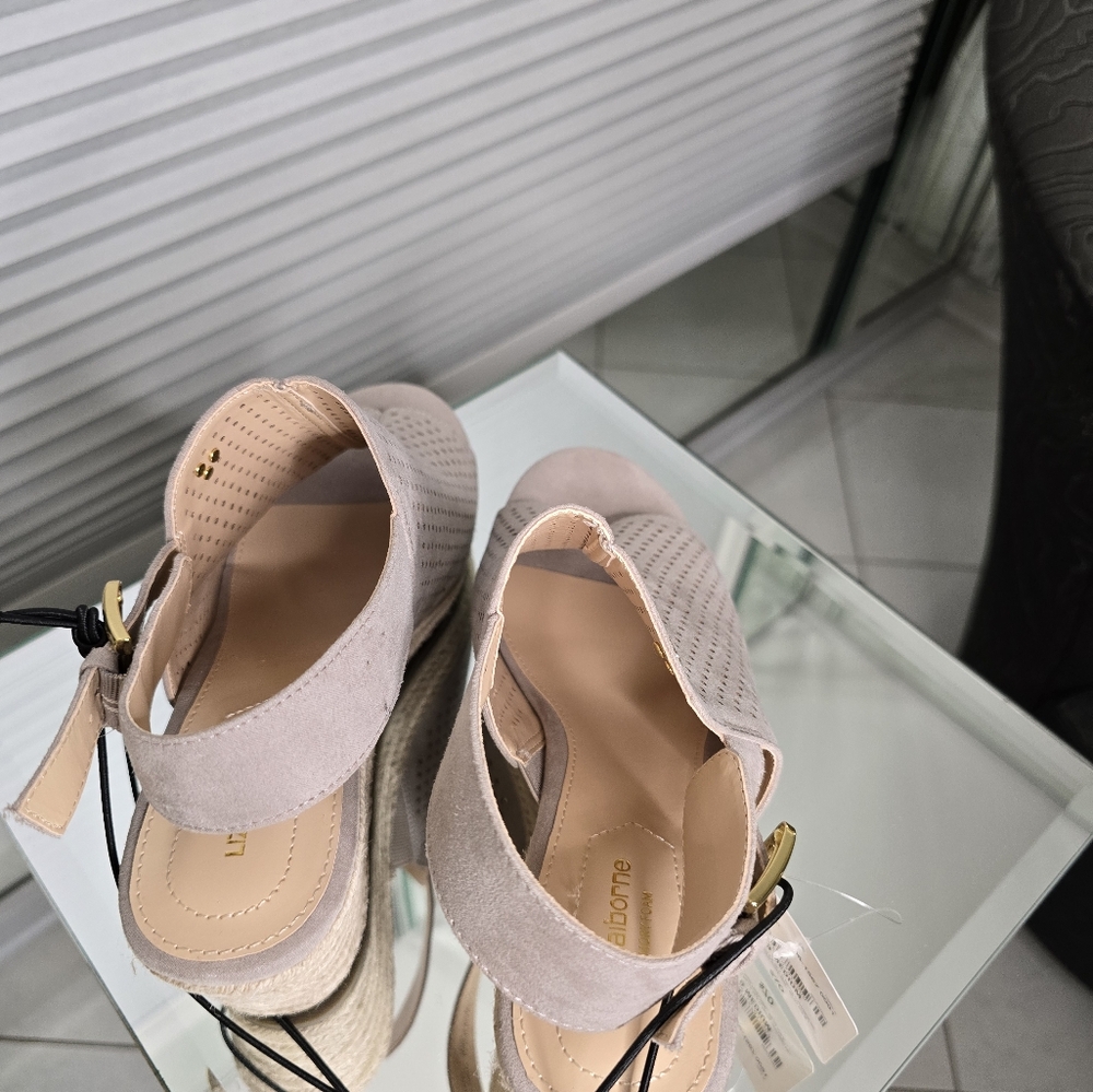 Liz Claiborne  NWT Taupe Hadley Koala  Memory Foam Wedge size 9M - Picture 5 of 16